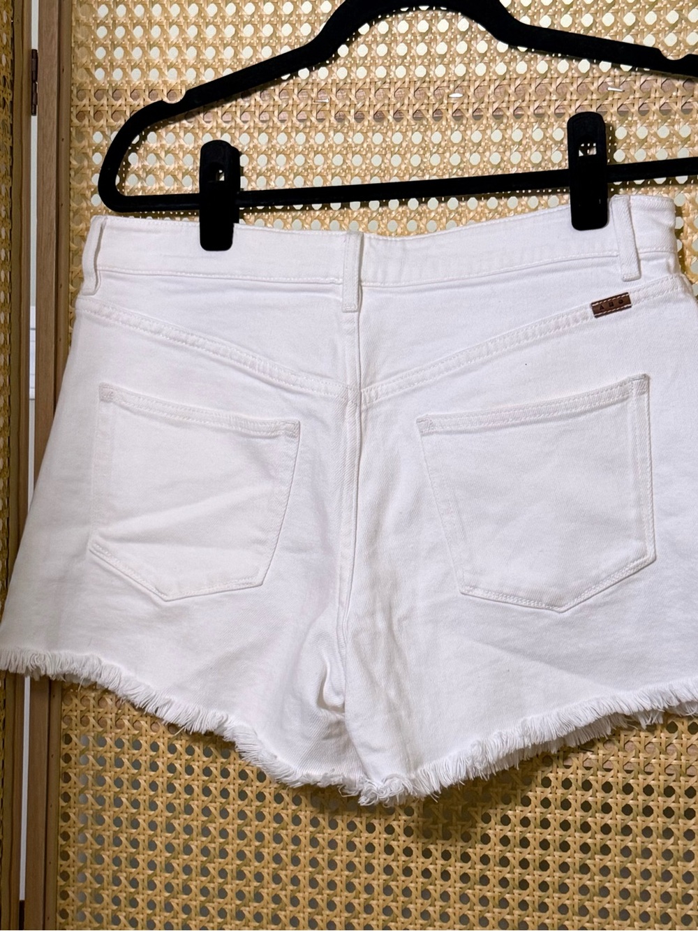 AYR The Just Right White Denim Shorts | Size 28 - Picture 5 of 8